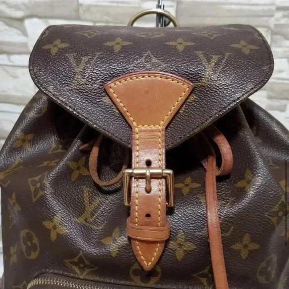 Louis Vuitton Montsouris MM Backpack Monogram - Picture 7 of 13